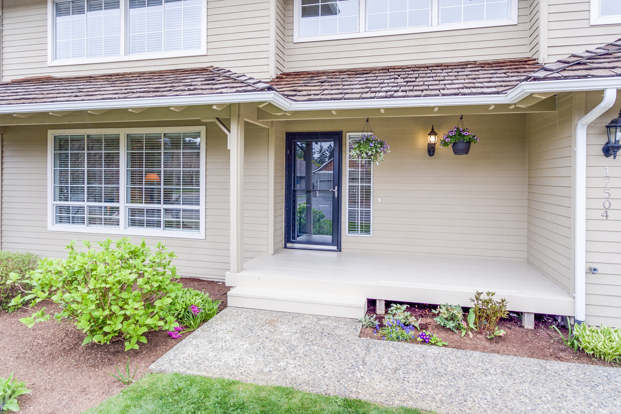 Property Photo:  17504 NE 141st St  WA 98052 