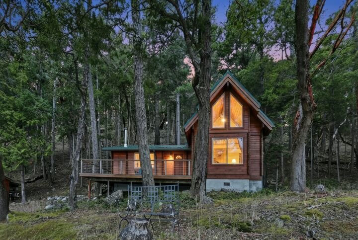 Property Photo:  5  Smugglers Rowe  WA 98250 