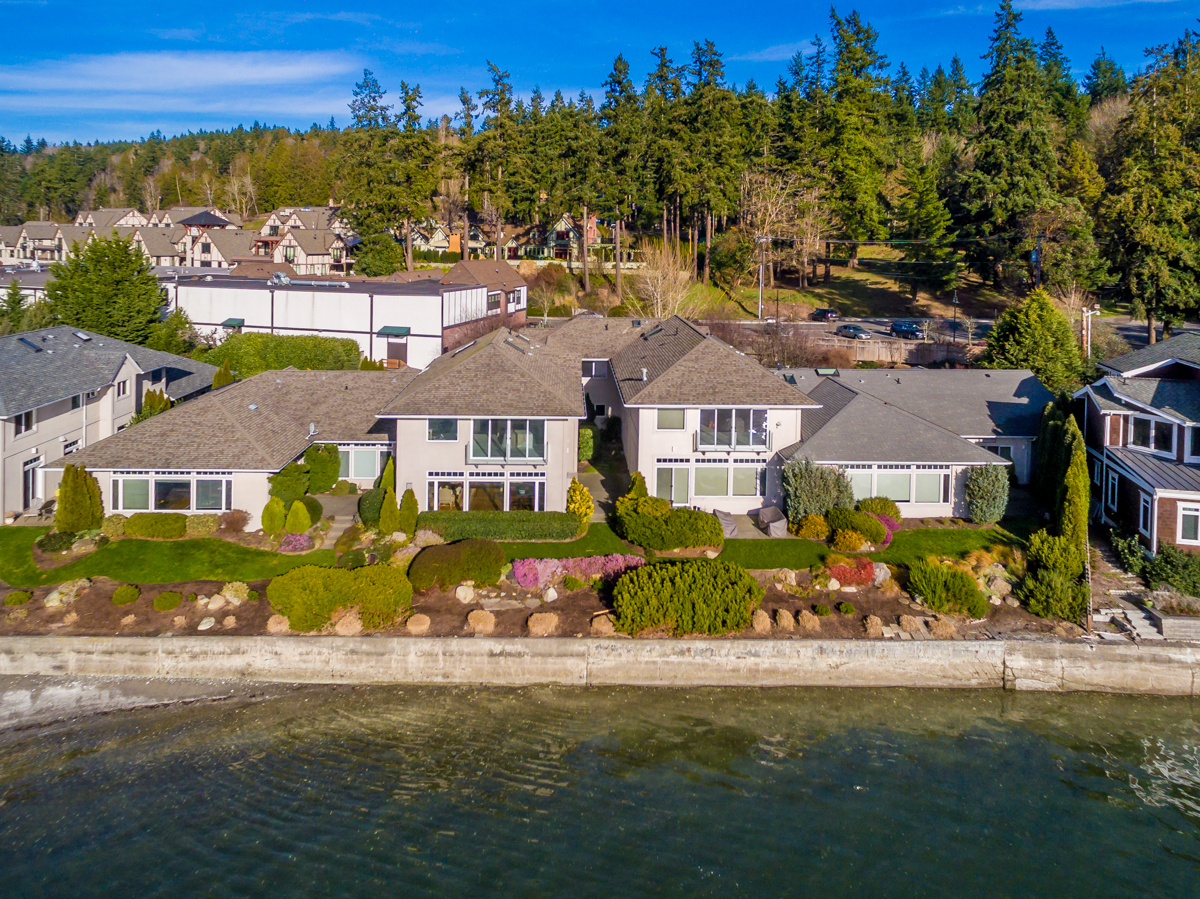 Property Photo:  4479 Pleasant Beach Dr NE  WA 98110 