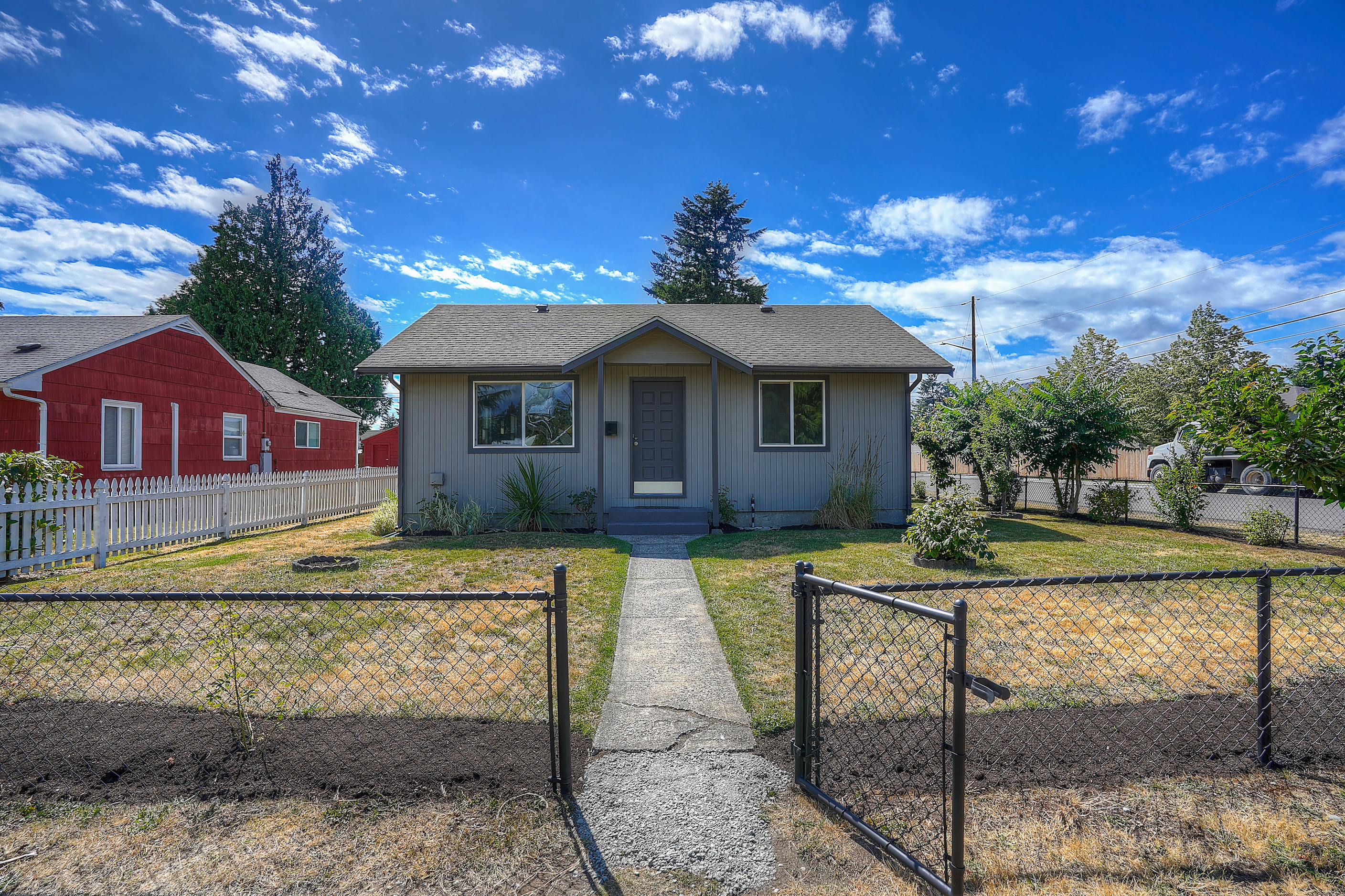 Property Photo:  6802 S Mullen St  WA 98409 