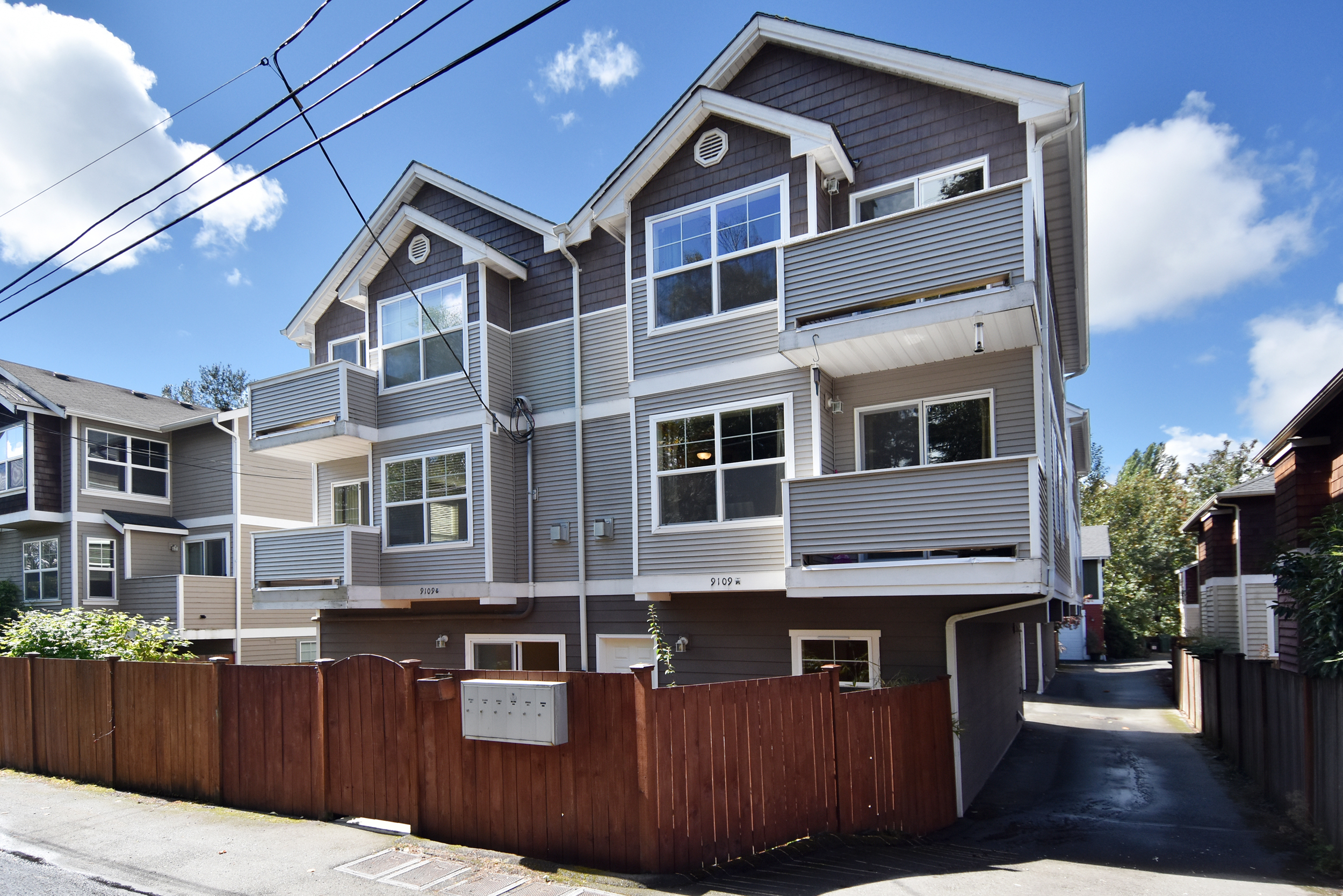 Property Photo: 9109 23rd Ave NE A WA 98115