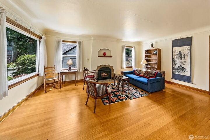 Property Photo: 6249 30th Avenue NE WA 98115