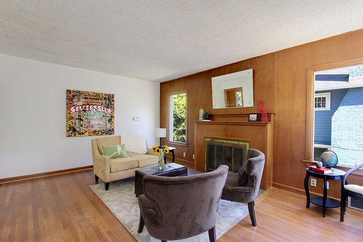 Property Photo: 6839 16th ave ne 6839 16th Avenue NE  WA 98115 