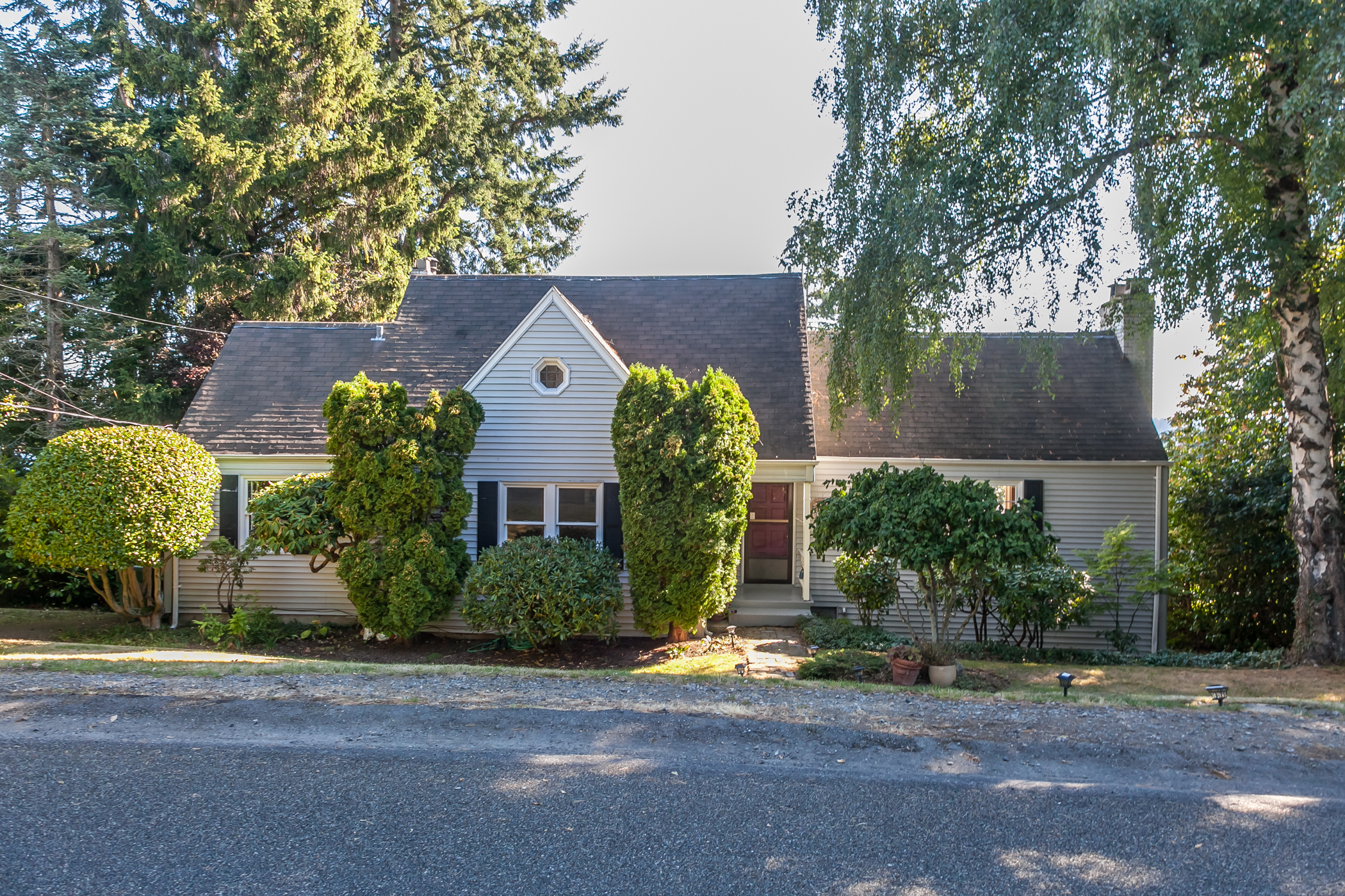 Property Photo: 10700 Exeter Ave NE WA 98125