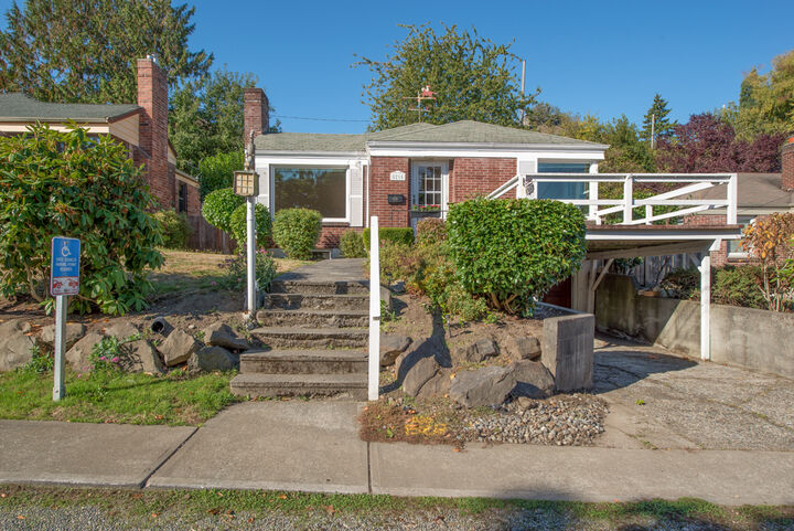 5215  56th Avenue S  Seattle WA 98118 photo 5215 56th Ave S